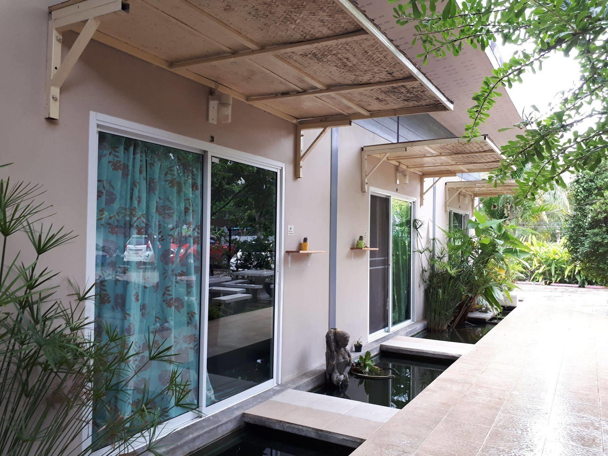 苏安庞 Baan Homlamoon酒店 外观 照片